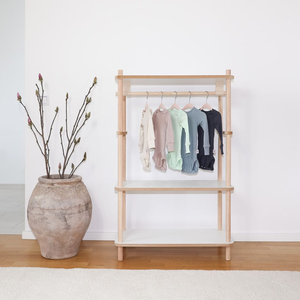 montessori-kleiderschrank